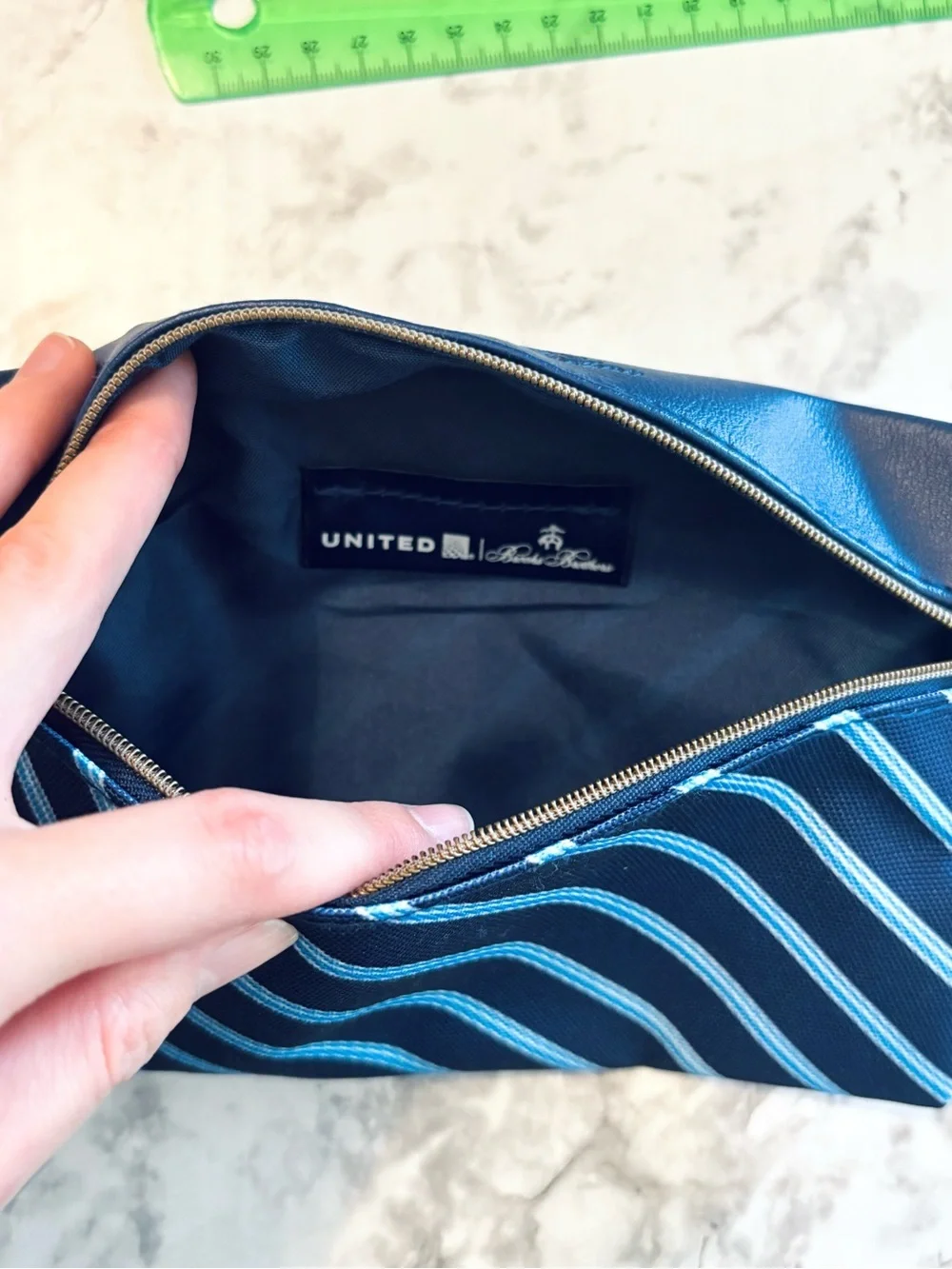 Brooks Brothers United Airlines Zippered Pouch Makeup Bag Navy Blue Striped